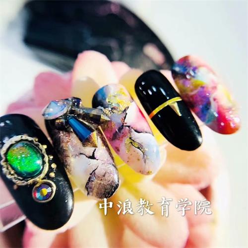 無錫中浪職業(yè)培訓(xùn)學(xué)校簡章 無錫中浪職業(yè)培訓(xùn)學(xué)校簡章
