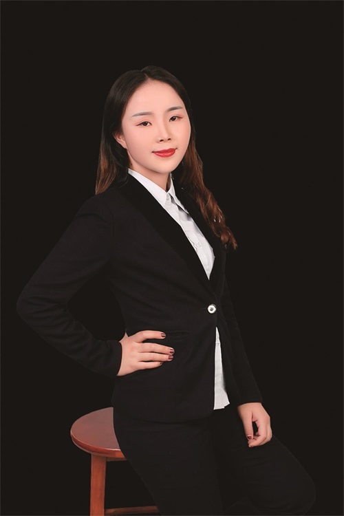 貴陽靜莎彩妝美容美發(fā)紋繡美甲培訓(xùn)學(xué)校師資力量怎么樣? 貴陽靜莎彩妝美容美發(fā)紋繡美甲培訓(xùn)學(xué)校師資力量怎么樣?