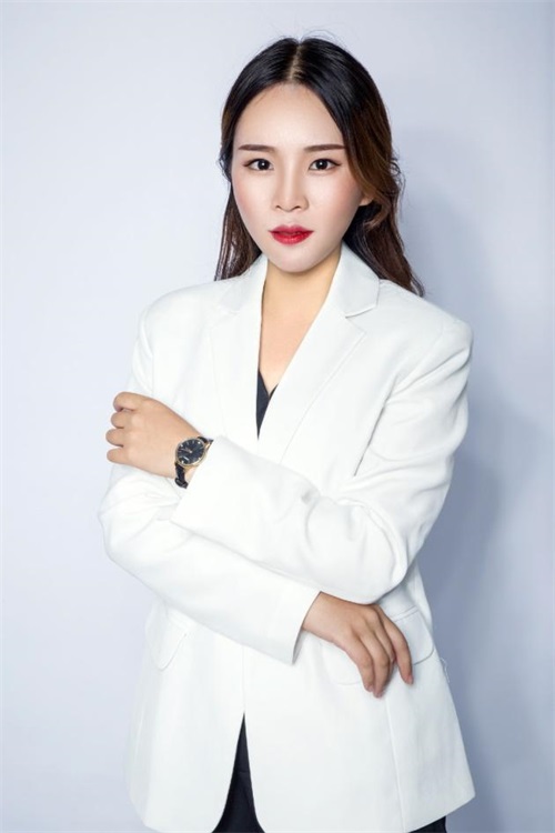 貴陽靜莎彩妝美容美發(fā)紋繡美甲培訓(xùn)學(xué)校師資力量怎么樣? 貴陽靜莎彩妝美容美發(fā)紋繡美甲培訓(xùn)學(xué)校師資力量怎么樣?