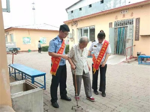 秦皇島山海關(guān)司法警官職業(yè)培訓(xùn)學(xué)校寸草心敬老愛(ài)老活動(dòng) 秦皇島山海關(guān)司法警官職業(yè)培訓(xùn)學(xué)校寸草心敬老愛(ài)老活動(dòng)