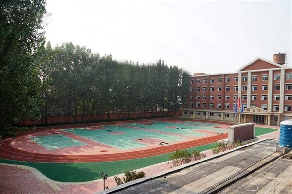 北京新橋外國(guó)語(yǔ)高中學(xué)校怎么樣? 北京新橋外國(guó)語(yǔ)高中學(xué)校怎么樣?