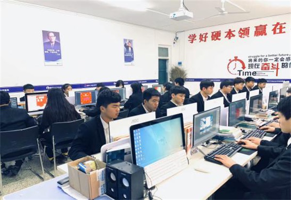 邢臺(tái)冀中工程技師學(xué)院訂單班有哪些專業(yè)? 邢臺(tái)冀中工程技師學(xué)院訂單班有哪些專業(yè)?