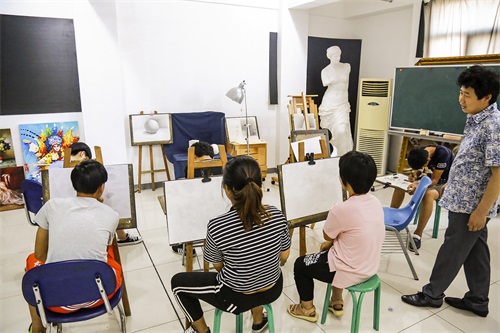 滄州深思有建筑裝飾設計專業(yè)嗎? 滄州深思有建筑裝飾設計專業(yè)嗎?