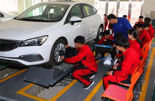 洛陽機車技師學院汽車工程系好嗎? 洛陽機車技師學院汽車工程系好嗎?